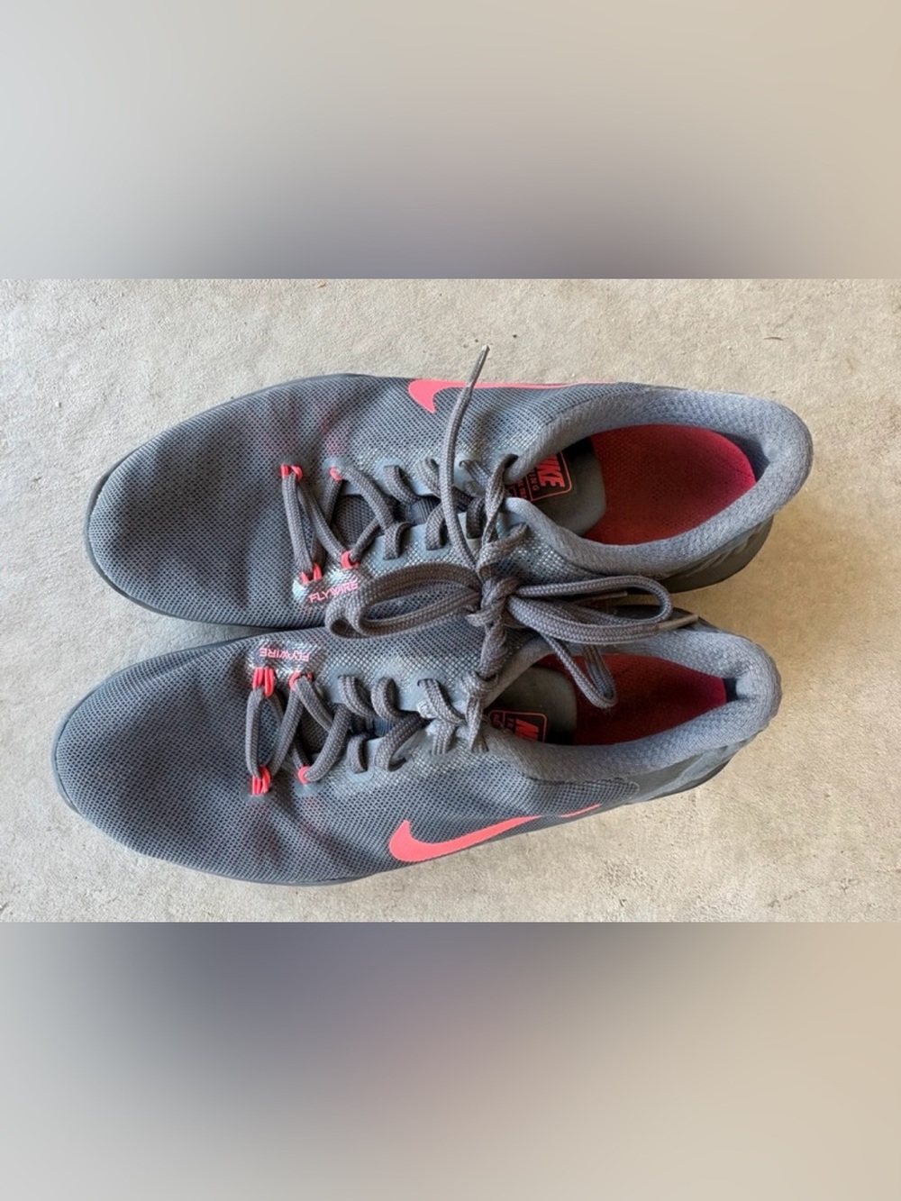 Nike Women’s Black Athletic Sneakers with Pink-Red Swoosh - Picture 2 of 3